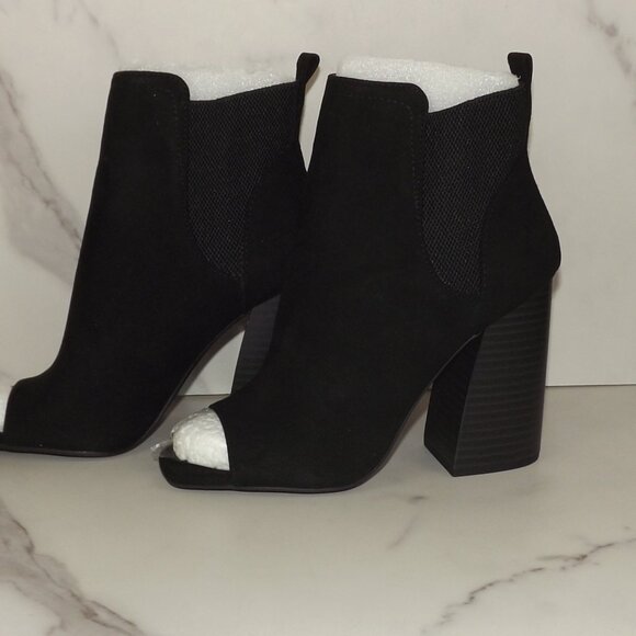 Qupid Chandler-56 Black Peep-Toe Block Heel Booties – NWOT - Picture 8 of 10